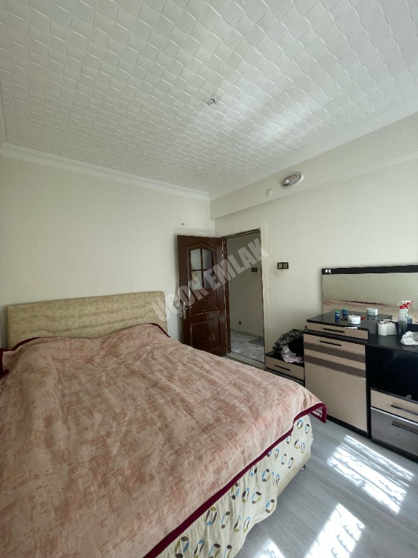 AFYON ÜÇOK EMLAKTAN ZAFER MAH SATILIK 3+1 DAİRE