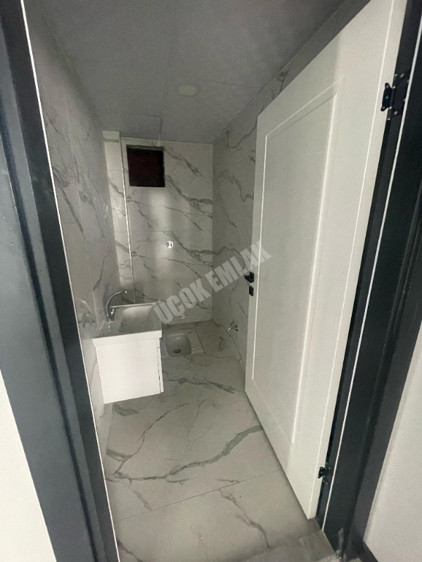 AFYON ÜÇOK EMLAKTAN HARBİŞ KOCATEPE MAH SATILIK SIFIR LÜX ARAKAT DAİRE