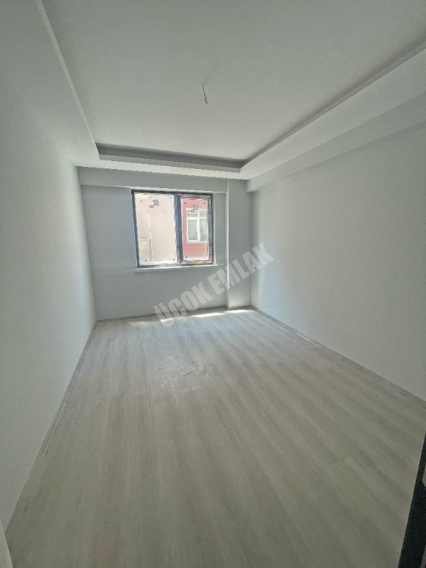 AFYON ÜÇOK EMLAKTAN HARBİŞ KOCATEPE MAH SATILIK SIFIR LÜX ARAKAT DAİRE