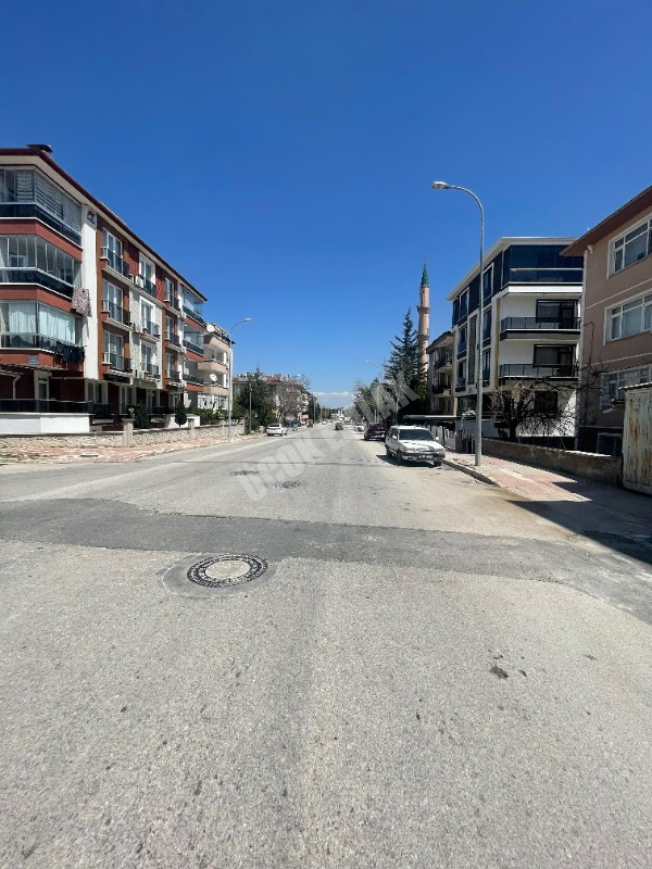 AFYON ÜÇOK EMLAKTAN HARBİŞ KOCATEPE MAH SATILIK SIFIR LÜX ARAKAT DAİRE
