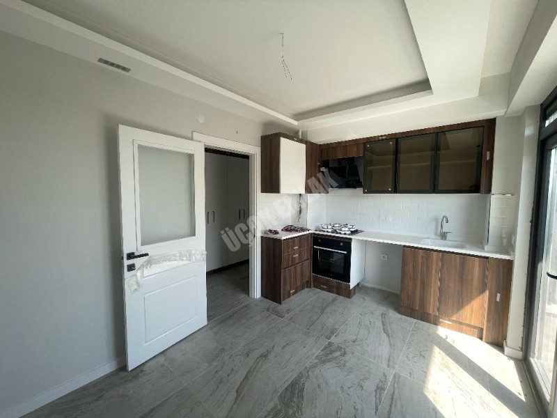 AFYON ÜÇOK EMLAKTAN ESENTEPE MAH SATILIK SIFIR 3+1 LÜX DAİRELER
