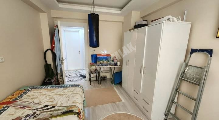 AFYON ÜÇOK EMLAKTAN MAREŞAL F ÇAKMAK MAH SATILIK 3+1 DAİRE TEMİZ SIFIR AYARINDA BAKIMLI DAİRE