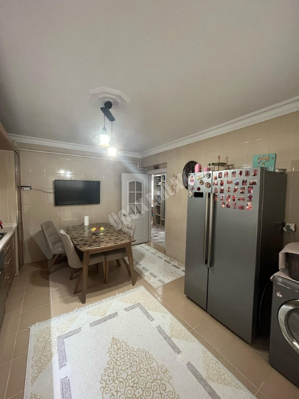 AFYON ÜÇOK EMLAKTAN İSTİKLAL MAH SATILIK 3+1 TEMİZ BAKIMLI DAİRE