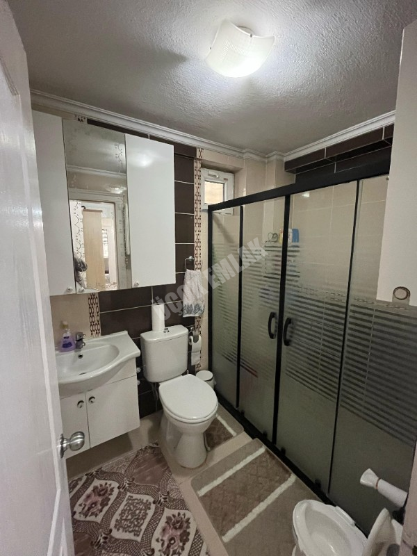 AFYON ÜÇOK EMLAKTAN İSTİKLAL MAH SATILIK 3+1 TEMİZ BAKIMLI DAİRE