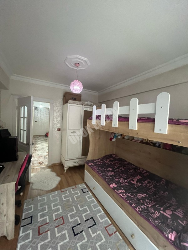 AFYON ÜÇOK EMLAKTAN İSTİKLAL MAH SATILIK 3+1 TEMİZ BAKIMLI DAİRE