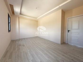 ALYANS'TAN MEZİTLİ'DE TEK BLOK, BAĞIMSIZ MUTFAK, SIFIR GENİŞ 2+1