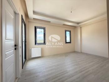 ALYANS'TAN MEZİTLİ'DE TEK BLOK, BAĞIMSIZ MUTFAK, SIFIR GENİŞ 2+1