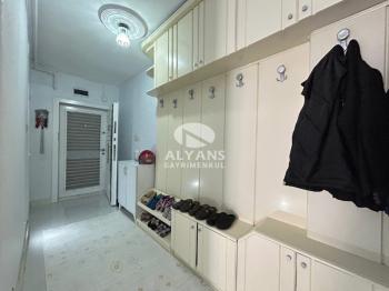 ALYANS'TAN MERKEZDE FULL YAPILI CEPHELERİ AÇIK MASRAFSIZ 3+1