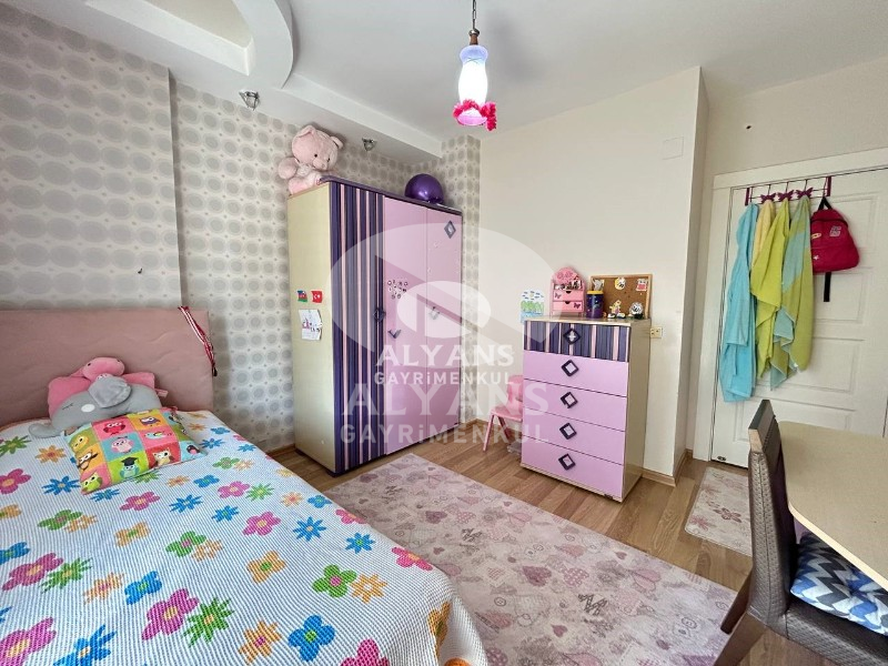 ALYANS'TAN BÖLGESİNİN EMSALSİZİ FULL YAPILI SOSYAL ALANLI 3+1