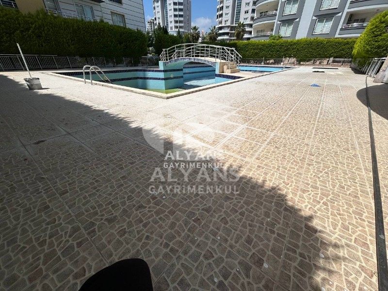 ALYANS'TAN MEZİTLİ MERKEZ'DE FULL SOSYAL ALANLI LÜKS 3+1