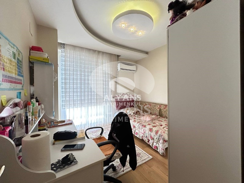ALYANS'TAN MEZİTLİ MERKEZ'DE FULL SOSYAL ALANLI LÜKS 3+1