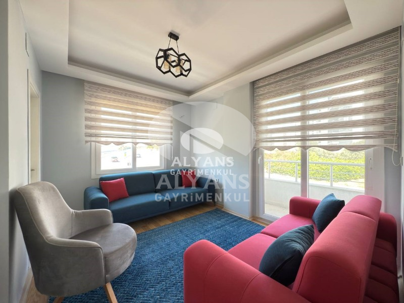 ALYANS'TAN MEZİTLİ'DE TEK BLOK OTOPARKLI FULL EŞYALI 2+1