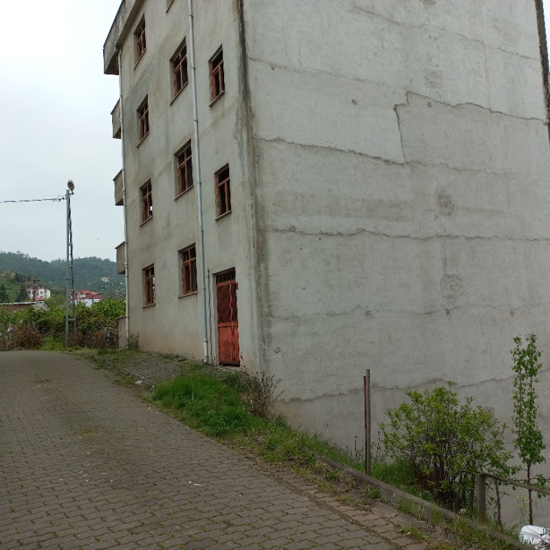 KOMPLE SATILIK BİNA TRABZON BEŞİKDÜZÜ