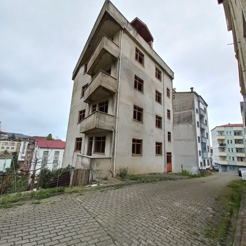 KOMPLE SATILIK BİNA TRABZON BEŞİKDÜZÜ