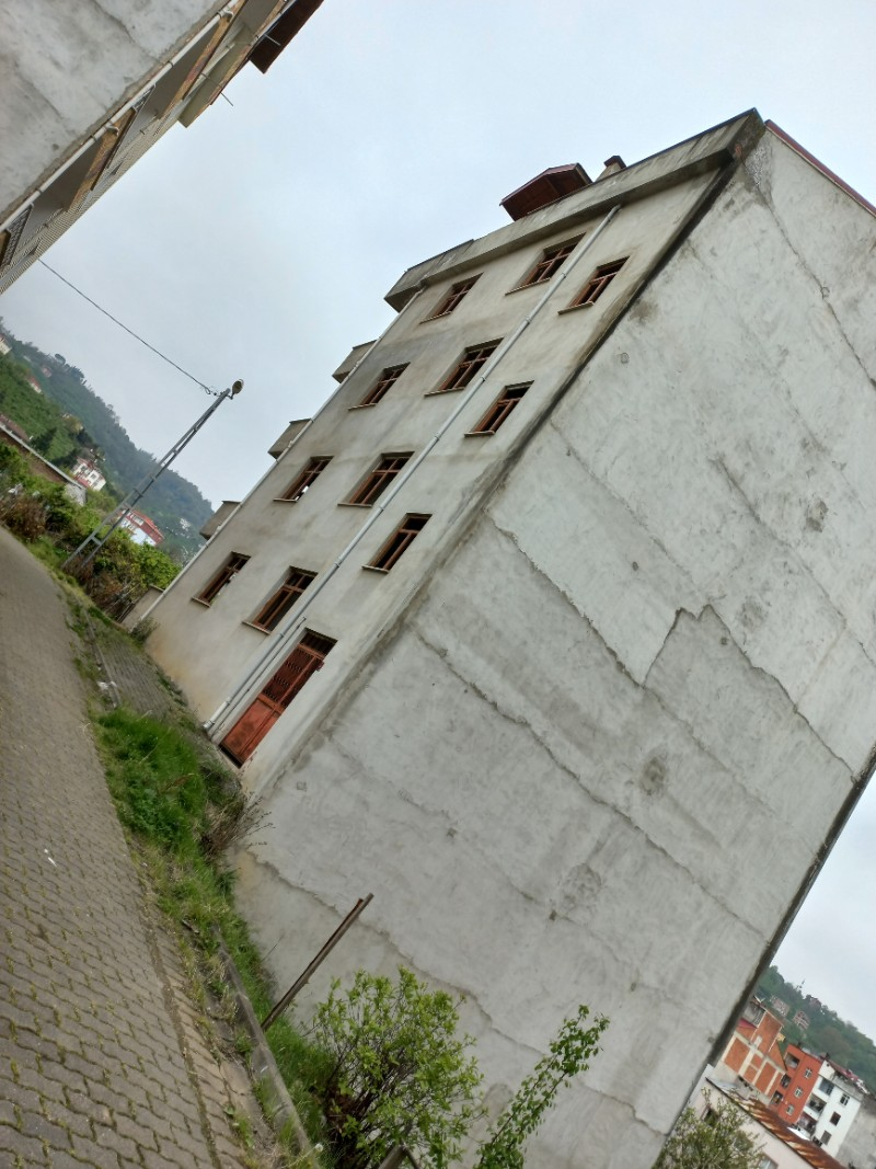 KOMPLE SATILIK BİNA TRABZON BEŞİKDÜZÜ