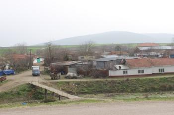 Satılık Köy Evi , Manyas Eskiçatal Mahallesi’nde Doğayla İç İçe Yaşam Fırsatı