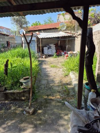 Sarıköy’de Satılık Müstakil Bahçeli Köy Evi 