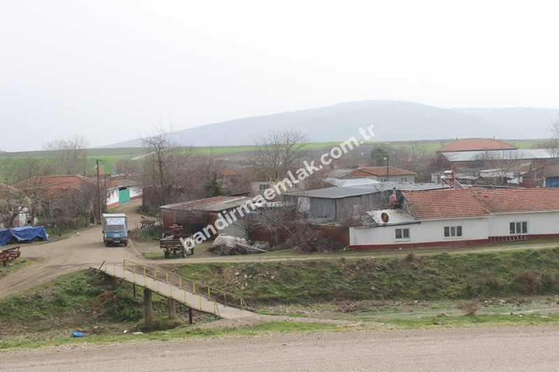 Satılık Köy Evi , Manyas Eskiçatal Mahallesi’nde Doğayla İç İçe Yaşam Fırsatı