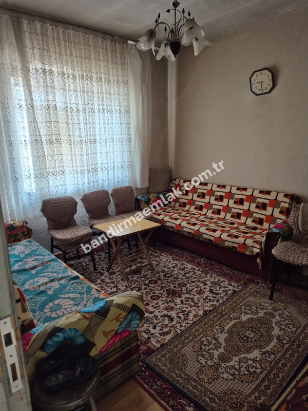 Sarıköy’de Satılık Müstakil Bahçeli Köy Evi 