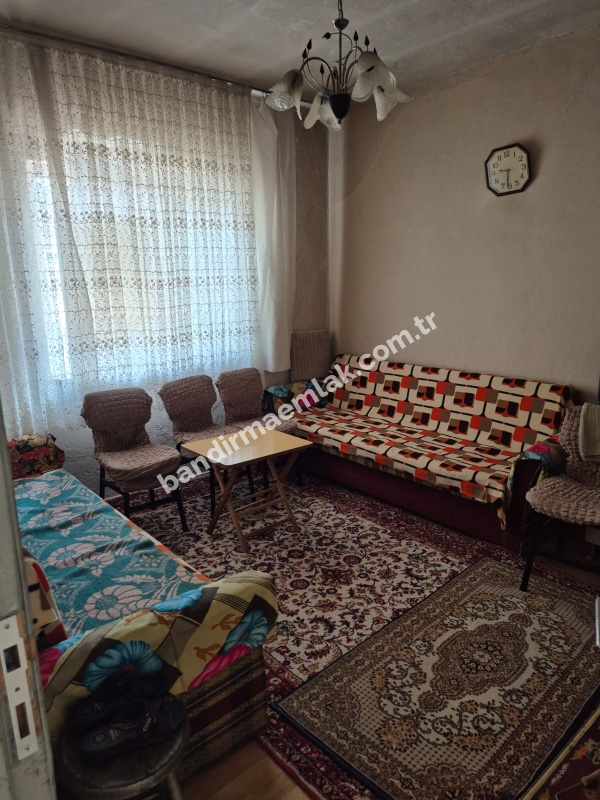 Sarıköy’de Satılık Müstakil Bahçeli Köy Evi 