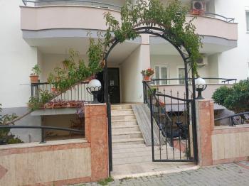 Salı Pazarı İçin'de 2+1 Full Eşyalı Kiralık Daire Mahmutlar Alanya