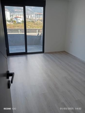 Flora Conner Sitesi 2+1 Dublex Boş Daire Mahmutlar/Alanya