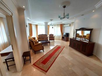 Akdeniz AVM Yakınında 3+1 Eşyalı Kiralık Daire Mahmutlar Alanya