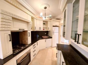 Akdeniz AVM Yakınında 3+1 Eşyalı Kiralık Daire Mahmutlar Alanya