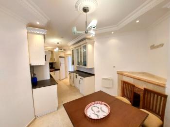 Akdeniz AVM Yakınında 3+1 Eşyalı Kiralık Daire Mahmutlar Alanya