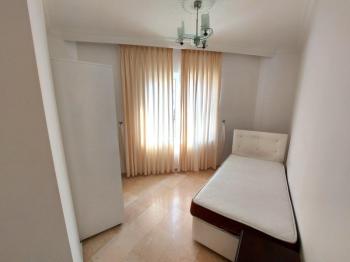 Akdeniz AVM Yakınında 3+1 Eşyalı Kiralık Daire Mahmutlar Alanya