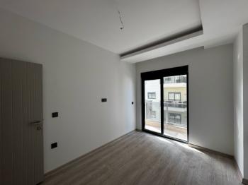 YENİ SİTE İÇERİSİNDE 1+1 EŞYASIZ DAİRE ALANYA MAHMUTLAR