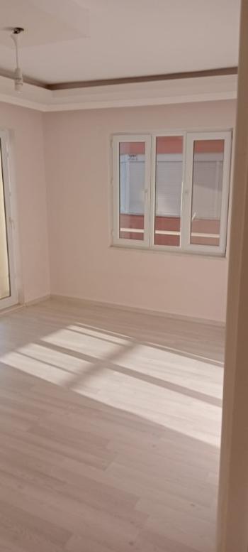 ALANYA MAHMUTLAR'DA 2+1 EŞYASIZ KİRALIK DAİRE