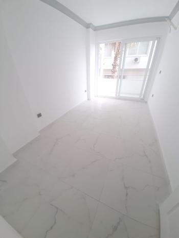 ALANYA MAHMUTLAR' DA 3+1 EŞYASIZ KİRALIK DAİRE