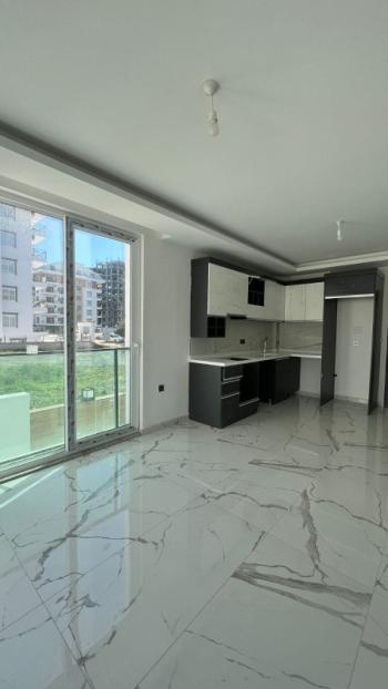 NİRVANA SİTESİ 1+1 EŞYASIZ KİRALIK DAİRE ALANYA MAHMUTLAR