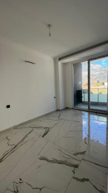 NİRVANA SİTESİ 1+1 EŞYASIZ KİRALIK DAİRE ALANYA MAHMUTLAR