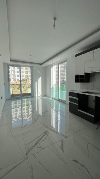 NİRVANA SİTESİ 1+1 EŞYASIZ KİRALIK DAİRE ALANYA MAHMUTLAR