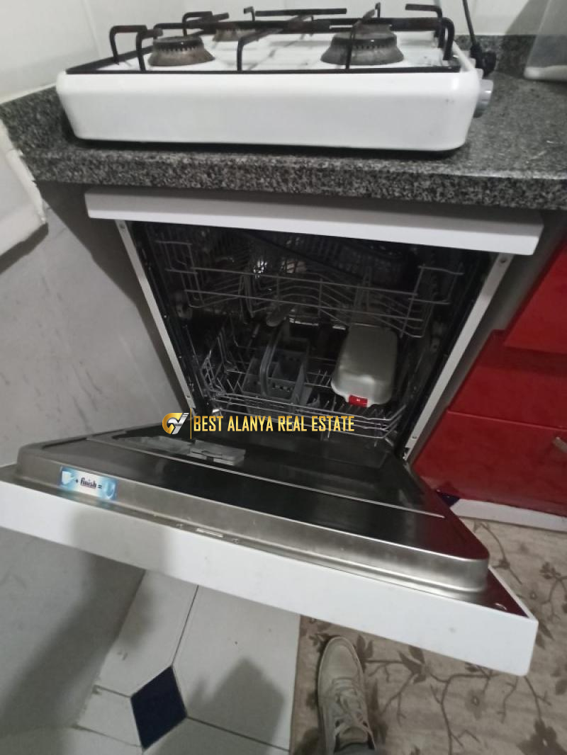 Salı Pazarı İçin'de 2+1 Full Eşyalı Kiralık Daire Mahmutlar Alanya