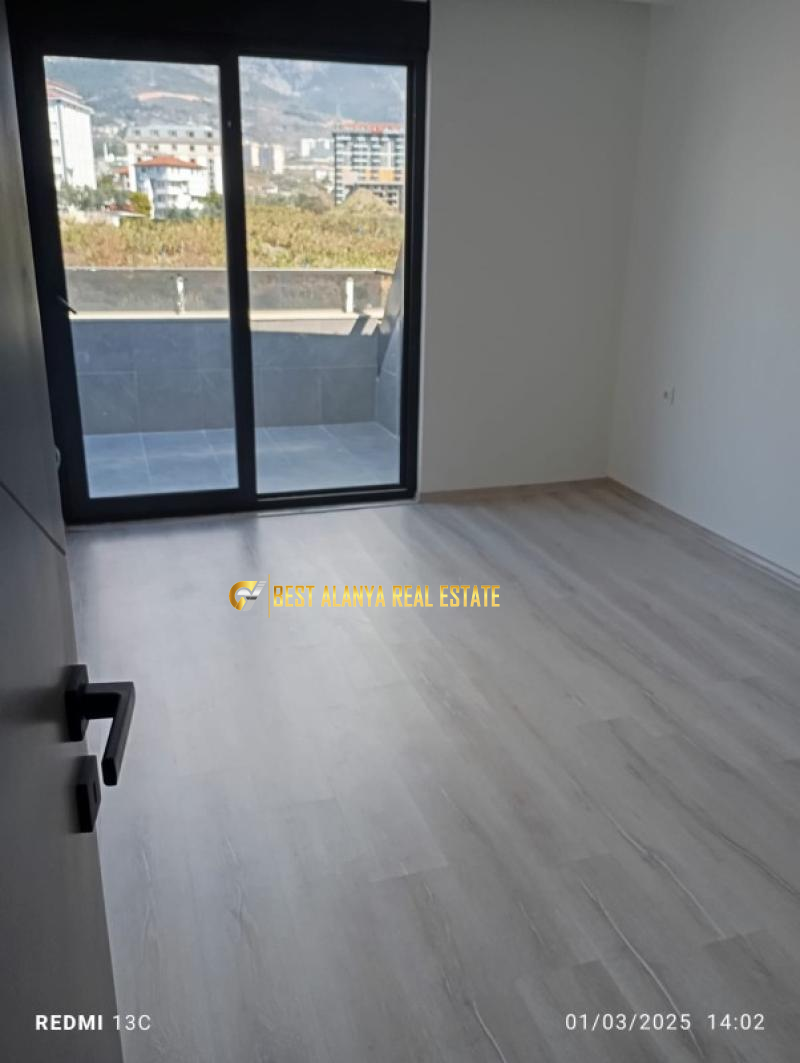 Flora Conner Sitesi 2+1 Dublex Boş Daire Mahmutlar/Alanya