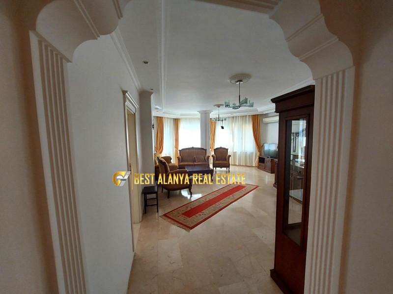 Akdeniz AVM Yakınında 3+1 Eşyalı Kiralık Daire Mahmutlar Alanya