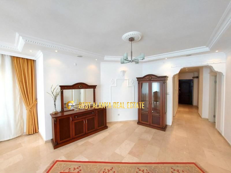 Akdeniz AVM Yakınında 3+1 Eşyalı Kiralık Daire Mahmutlar Alanya