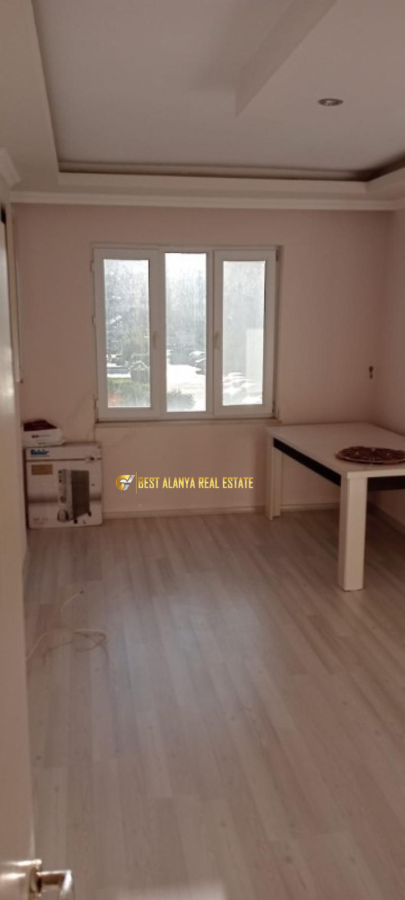 ALANYA MAHMUTLAR'DA 2+1 EŞYASIZ KİRALIK DAİRE