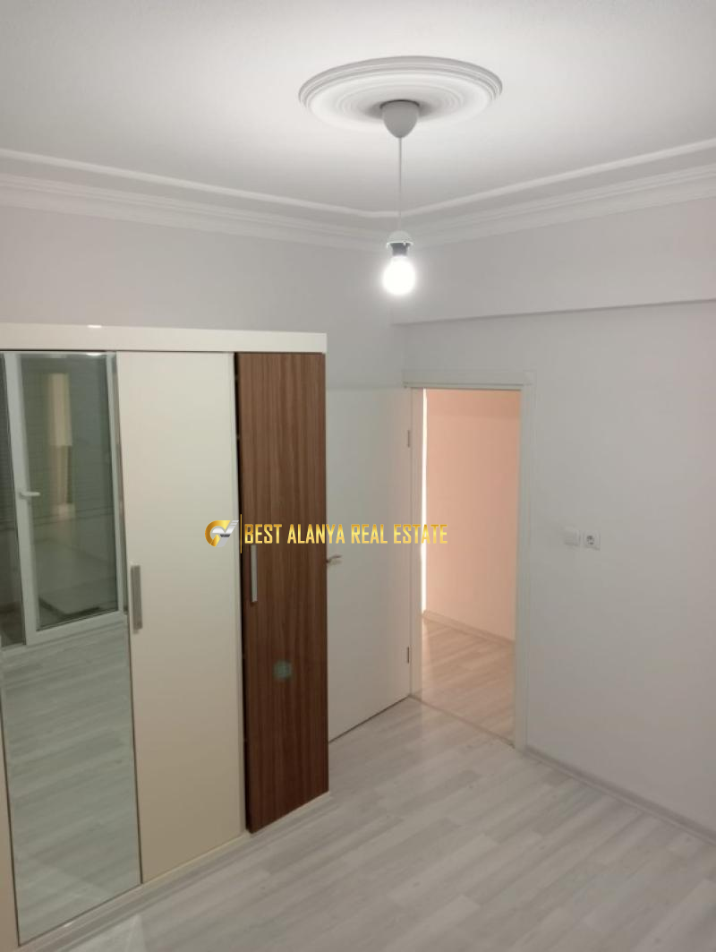 ALANYA MAHMUTLAR'DA 2+1 EŞYASIZ KİRALIK DAİRE
