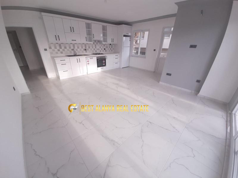 ALANYA MAHMUTLAR' DA 3+1 EŞYASIZ KİRALIK DAİRE