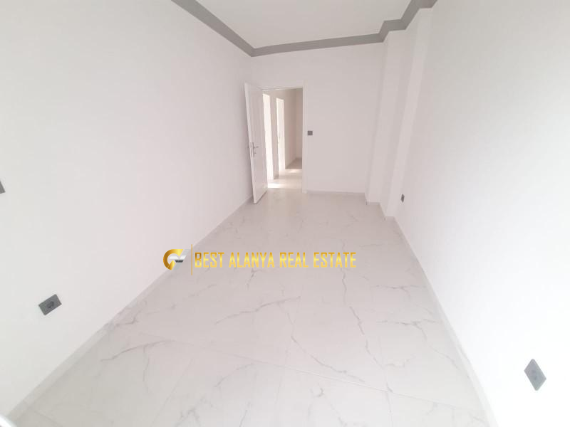ALANYA MAHMUTLAR' DA 3+1 EŞYASIZ KİRALIK DAİRE
