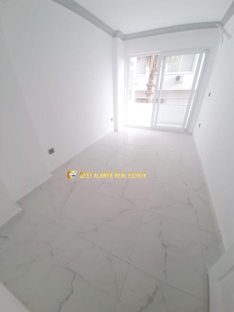 ALANYA MAHMUTLAR' DA 3+1 EŞYASIZ KİRALIK DAİRE