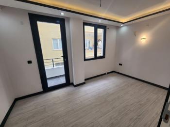 Didim Efeler Mahallesinde Merkezi Konumlu 1+1 Bahçe Katı Sıfır Daire ek - 919