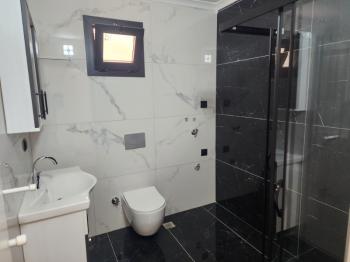 Didim Efeler Mahallesinde Merkezi Konumlu 1+1 Bahçe Katı Sıfır Daire ek - 919