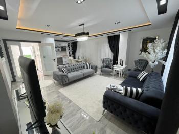 Didim Efeler Mahallesin De Satılık 4+1 Eşyalı Ve Havuzlu Müstakil Villa Ek-939
