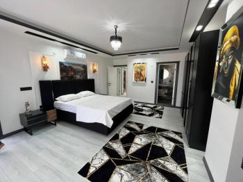Didim Efeler Mahallesin De Satılık 4+1 Eşyalı Ve Havuzlu Müstakil Villa Ek-939