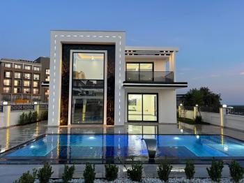 Didim Ergün Emlak'tan Satılık Efeler Mh. Sıfır 4+1 AYRI MUTFAK HAVUZLU TAM MÜSTAKİL Villa! Ek- 5580